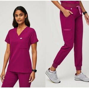 XS Dark Magenta Figs Scrub Set